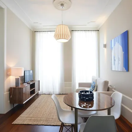 Modern 2-bedroom In Porto