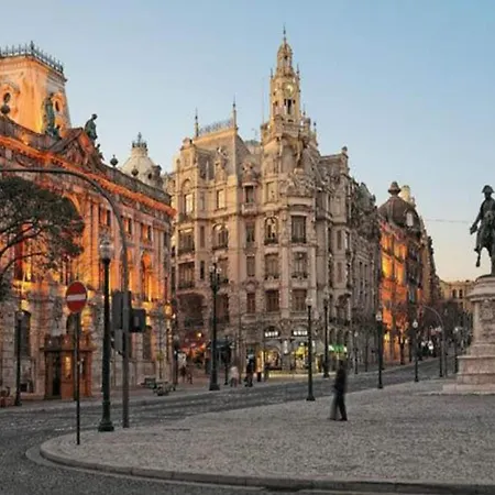 Escape With Balcony * ポルト